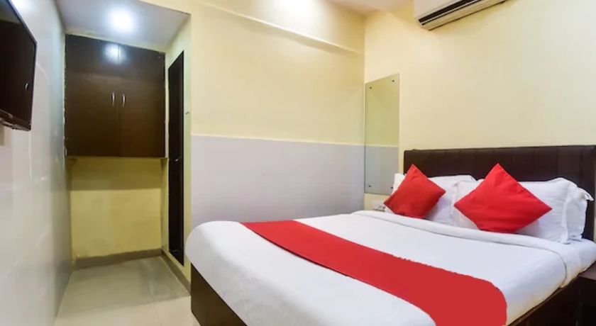 Hotel Paradise in Mumbai