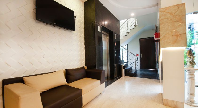 Hotel Golf View Suites in Gurgaon