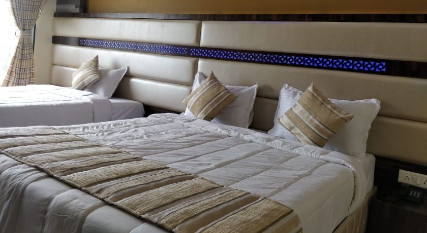 Hotel White House in Lonavala