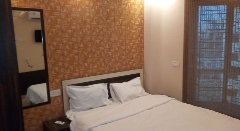 DLF Star Guest House in Kolkata