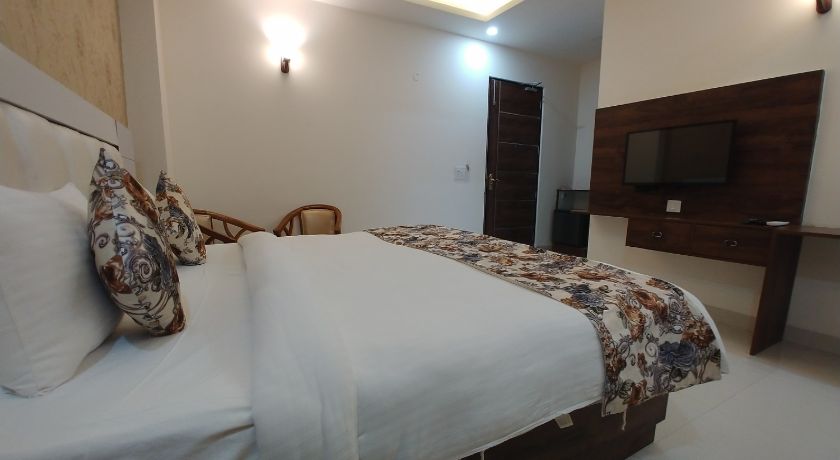 Hotel Dwelling Residency in Noida