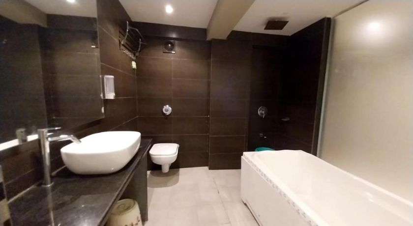 Hotel Merakee in Mumbai