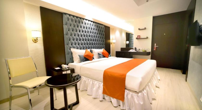 Southern Plaza in Kolkata