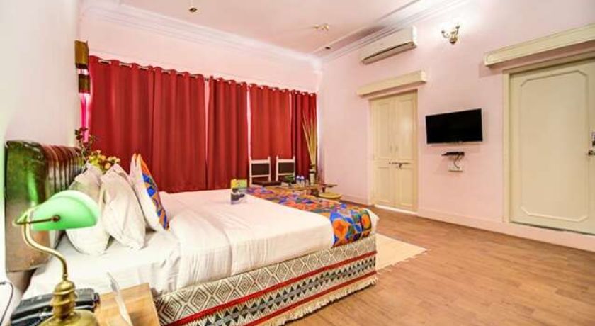 Hotel Pink Palace in Jaipur