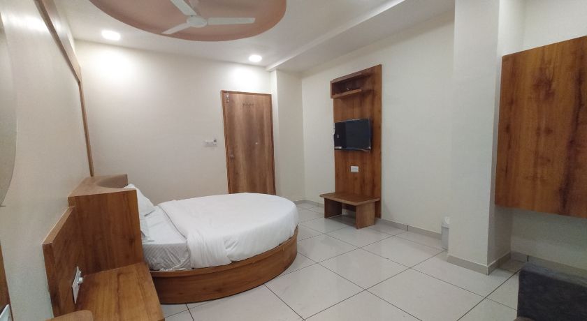 Hotel Neelkamal in Anand