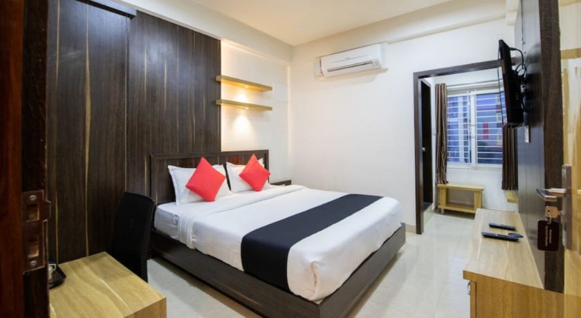 Royal Blue Meridian Inn in Bangalore