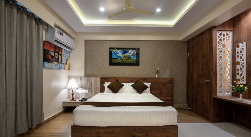 Hotel Monarch International in Bangalore