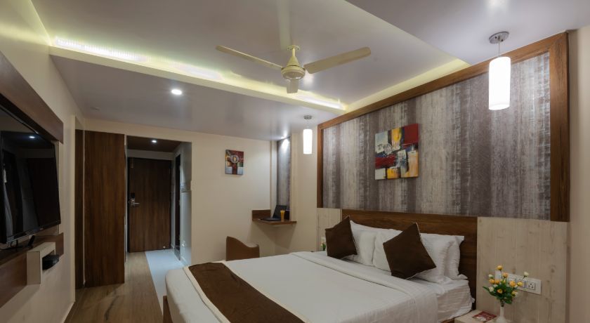 Hotel Monarch International in Bangalore