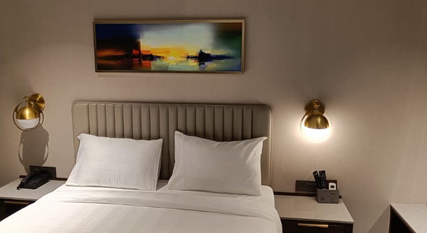 Hotel Sai Leela in Mumbai