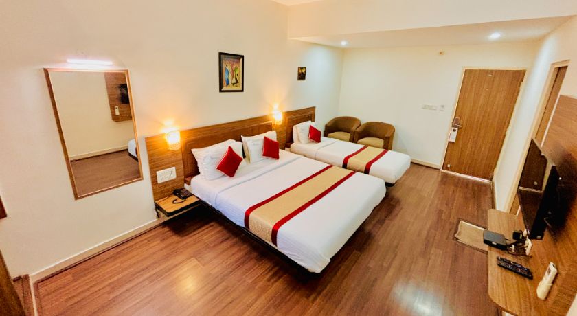 Hotel Grand Bee in Bangalore