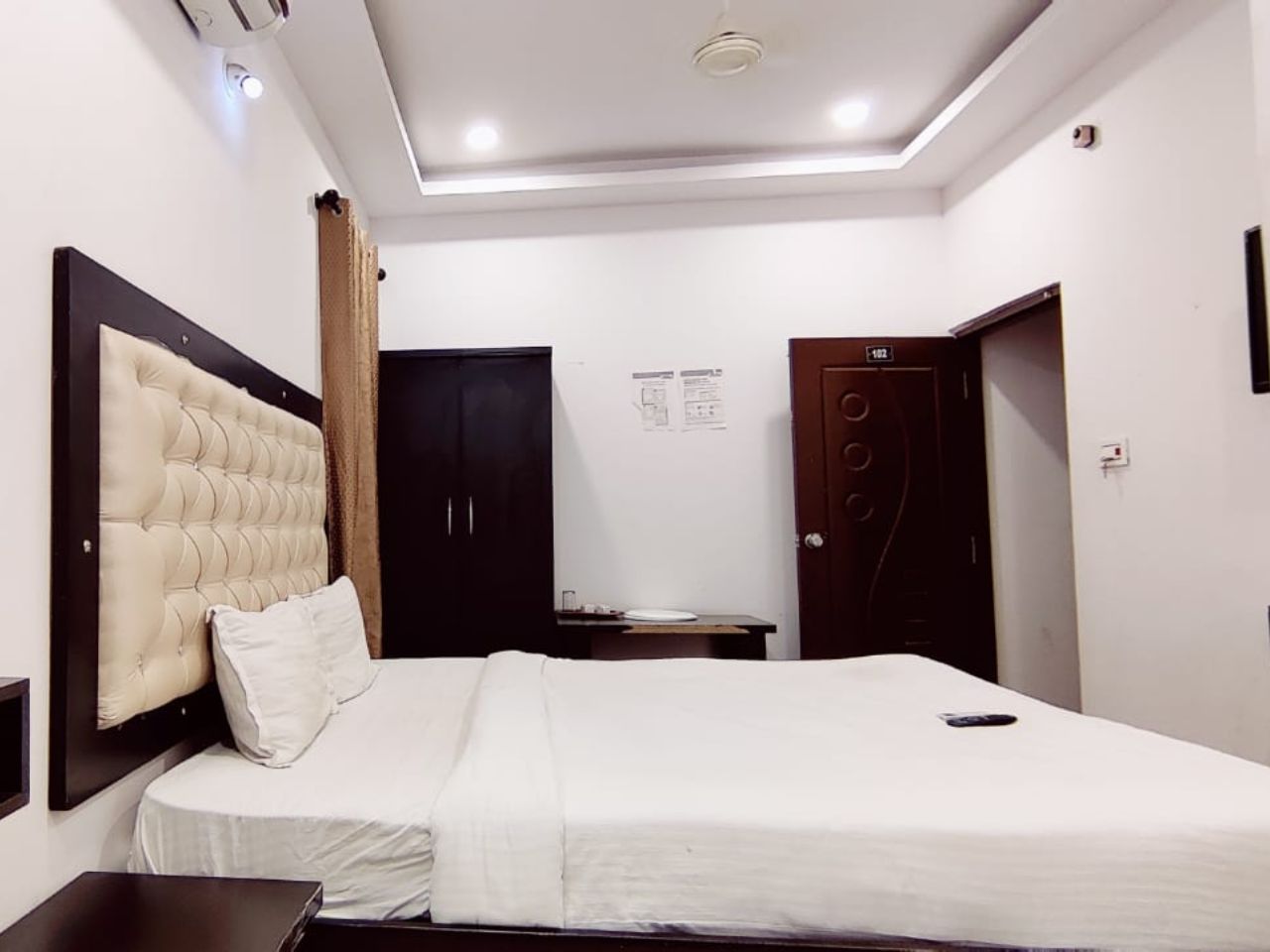 Hotel SS Grand in Hyderabad