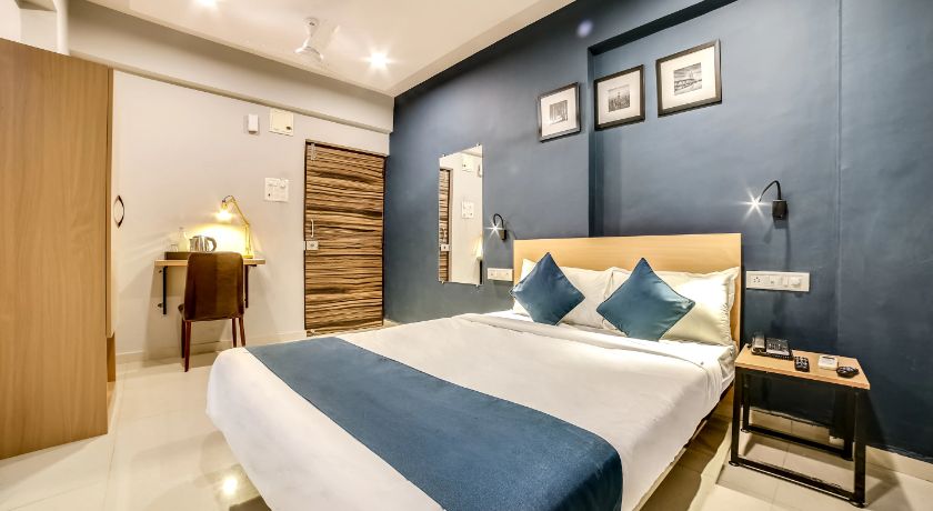 Hotel Bhumi World in Thane