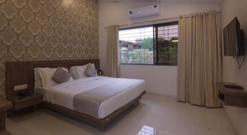 Sunshine Resort in Lonavala