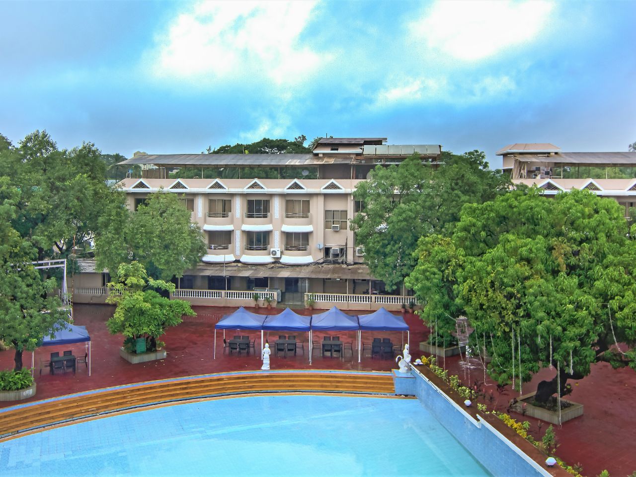 Aron Resort in Lonavala