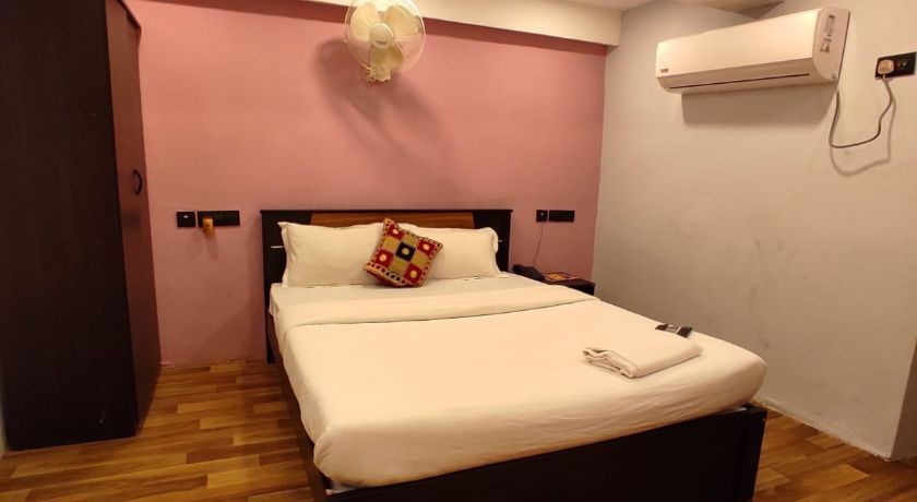 Hotel UCS in Kolkata