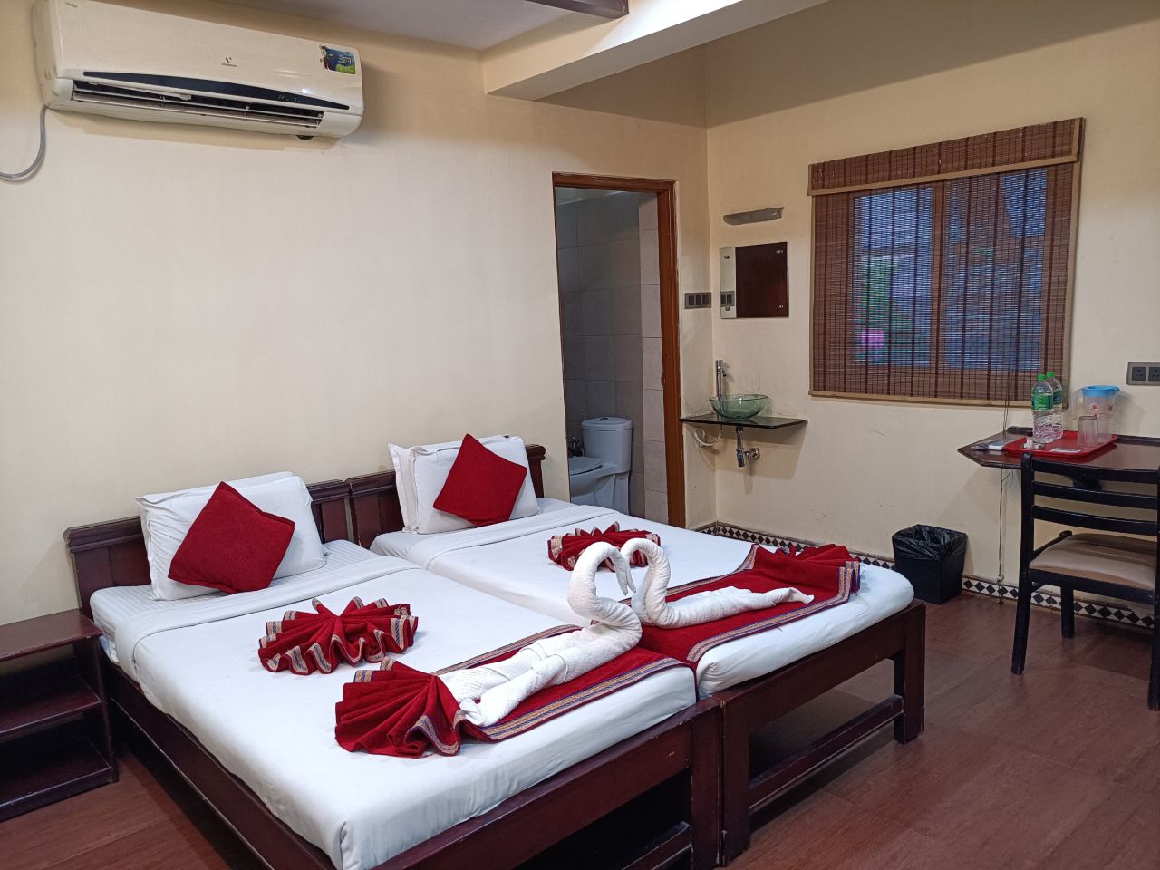 Hotel Transit in Hyderabad