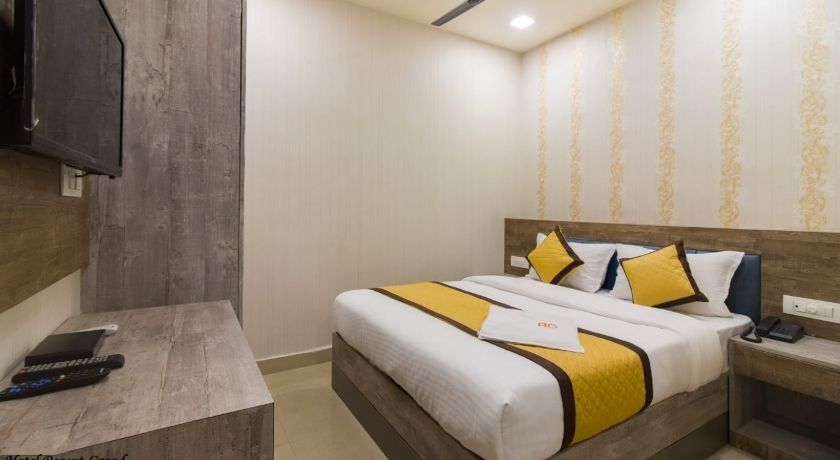 Hotel Regent Grand in Mumbai