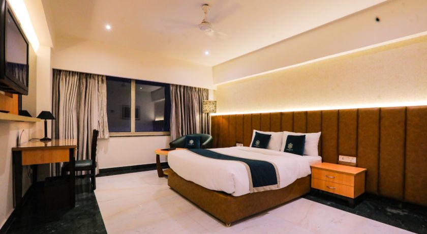 Hotel Green Palms in Ghaziabad