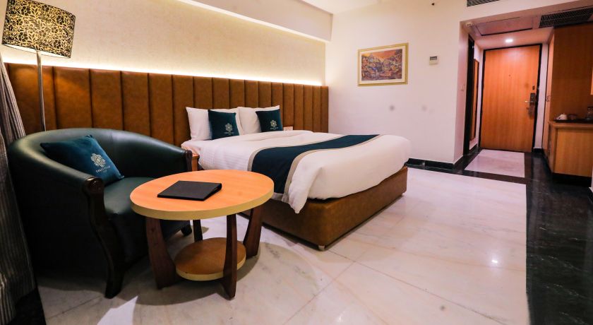 Hotel Green Palms in Ghaziabad