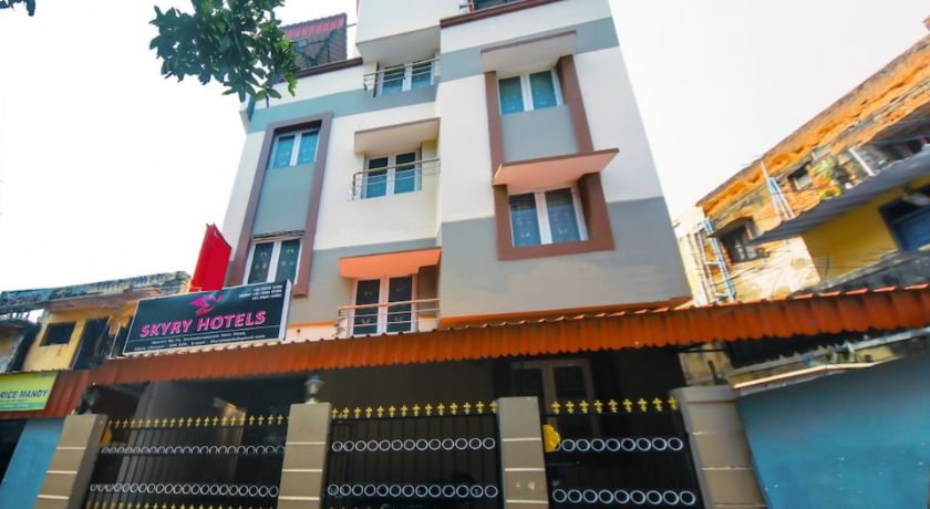 Skyry Hotels Adyar in Chennai