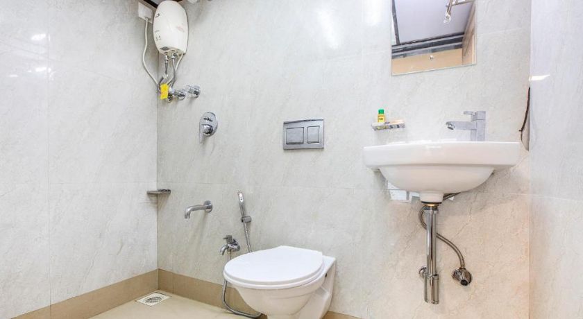 Hotel Silver lake in Mumbai