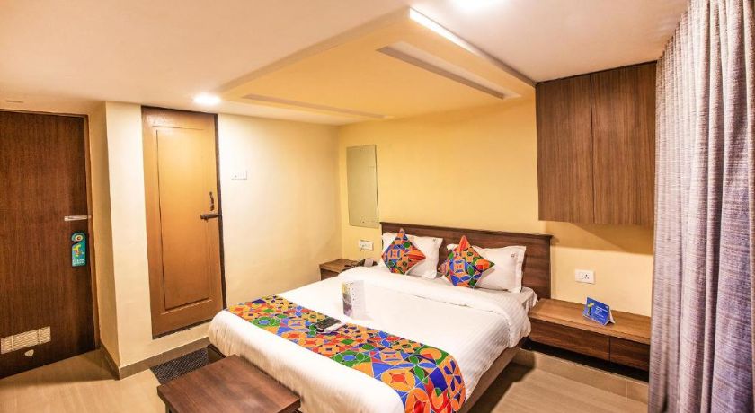 Hotel Silver lake in Mumbai