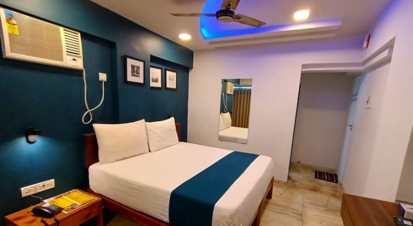 Hotel Samadhan Lodging in Mumbai