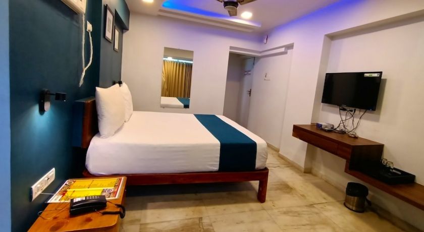 Hotel Samadhan Lodging in Mumbai