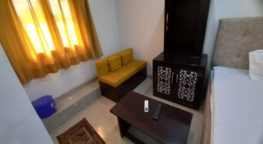 Hotel Metro Regency in Lucknow