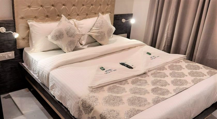 Hotel Galaxy Inn in Navi Mumbai
