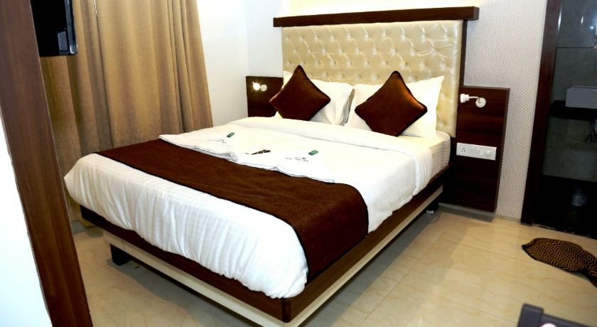 Hotel Galaxy Inn in Navi Mumbai