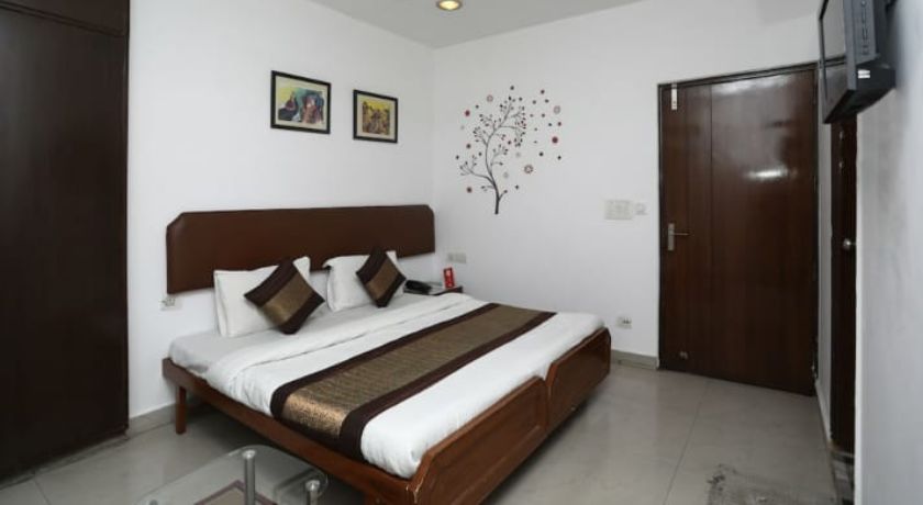 Hotel White House in Gurgaon