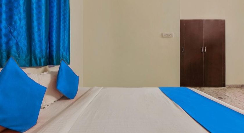 Goldhorn Hotel and Banquets in Hyderabad