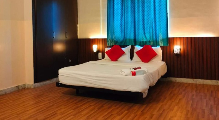 Goldhorn Hotel and Banquets in Hyderabad