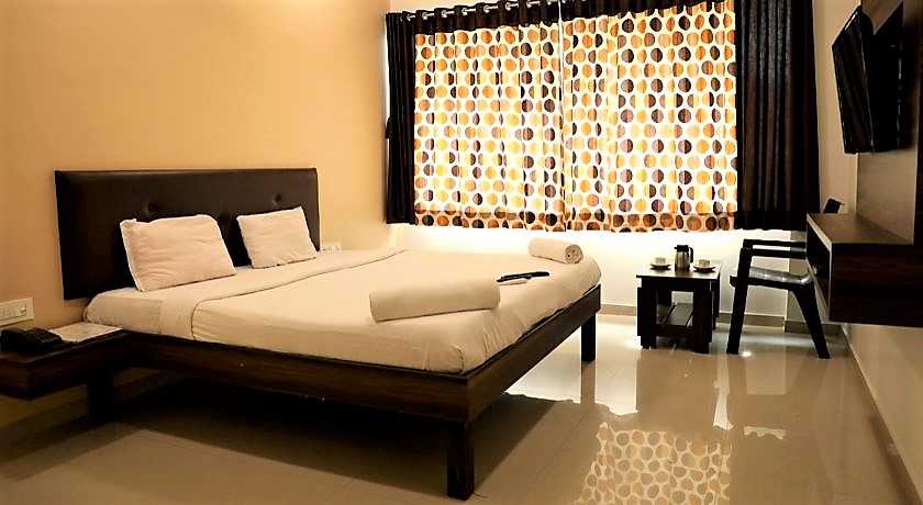 Hotel Krushna Express Inn in Thane