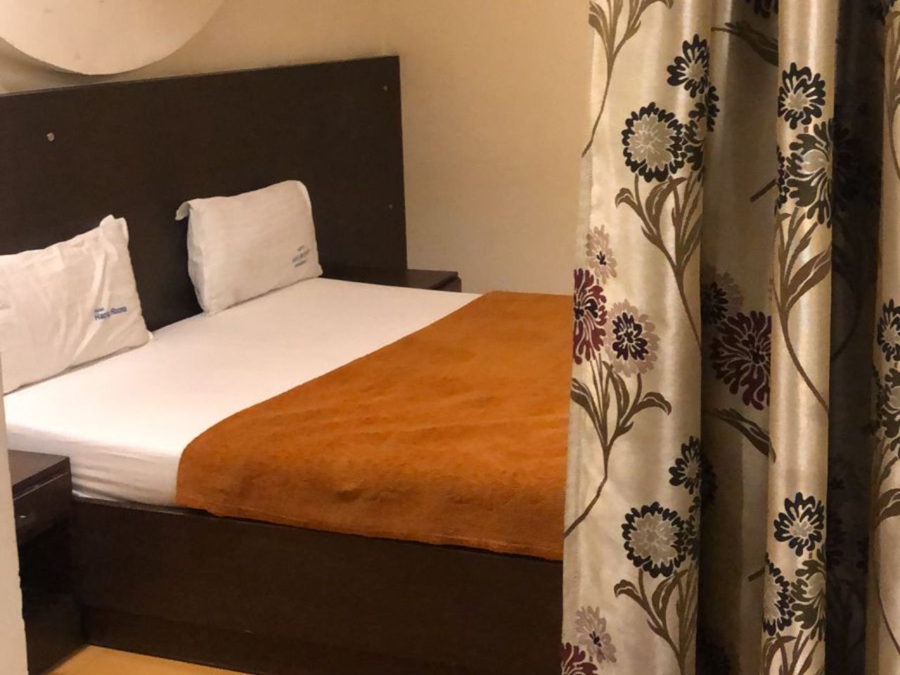 Hotel Happy Rooms in Hyderabad