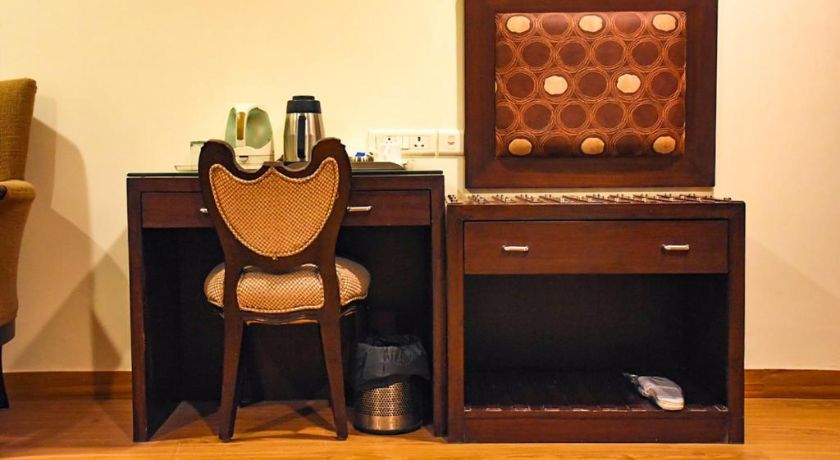 Aaron Grand in Delhi