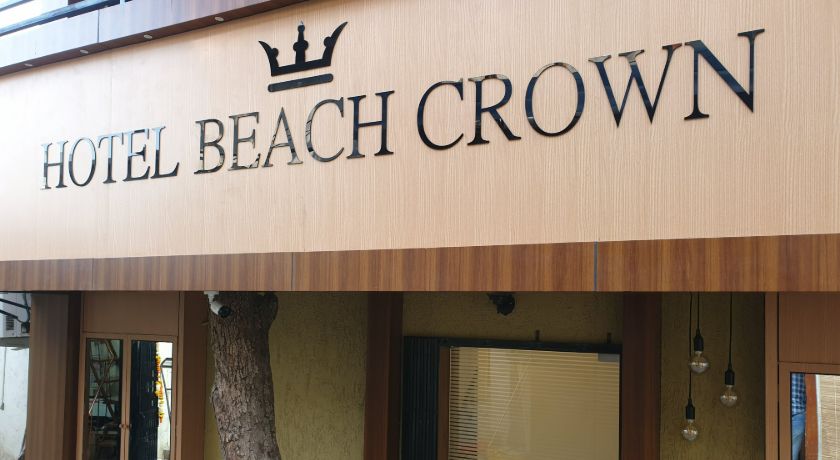 Hotel Beach Crown in Mumbai