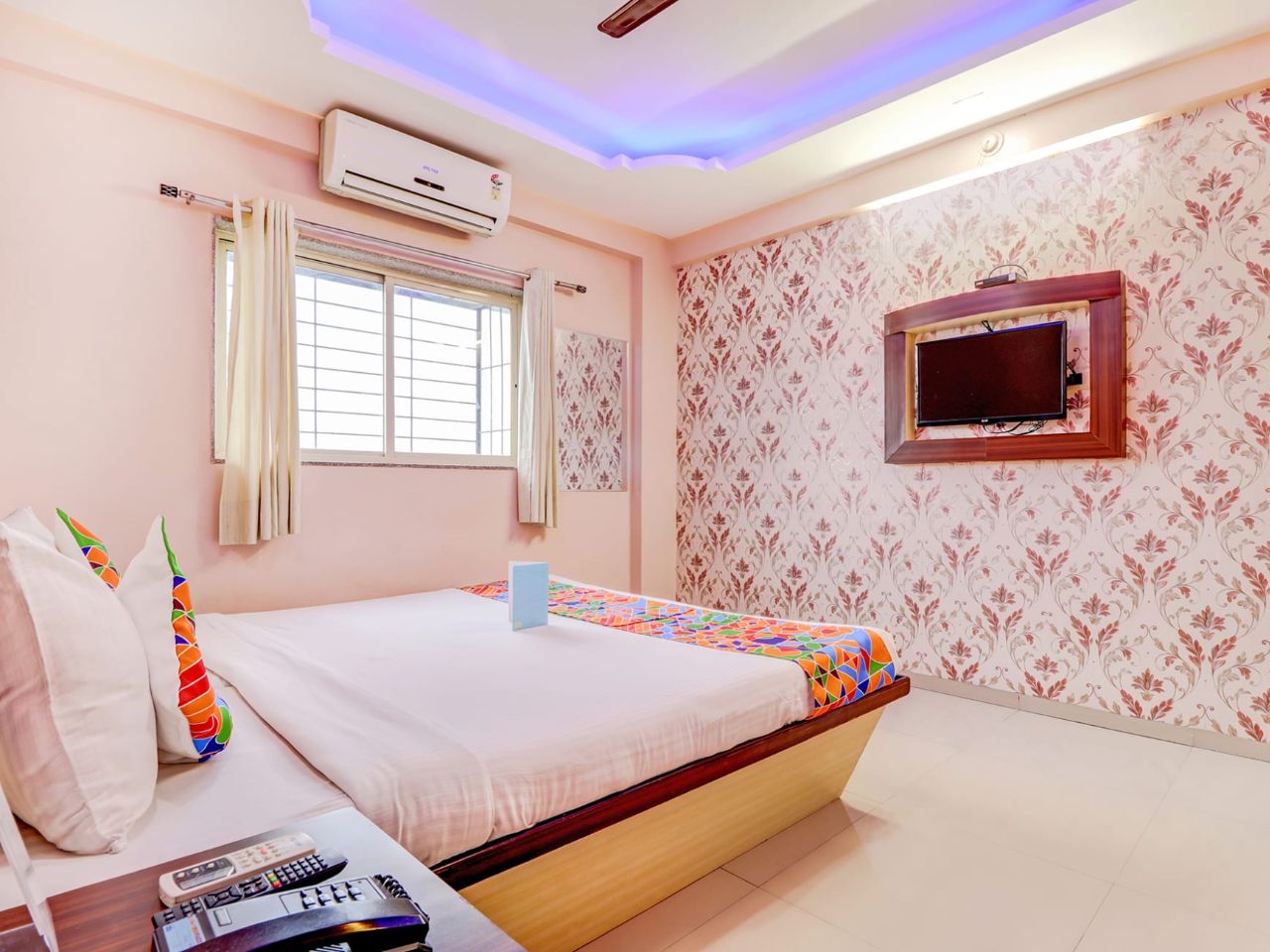 Hotel Crystal Court in Pune