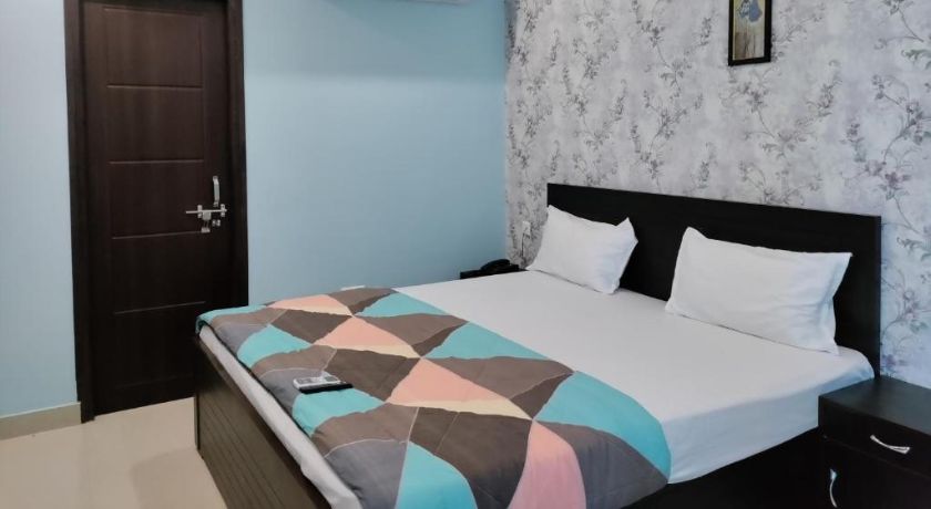 Hotel Arcas in Lucknow