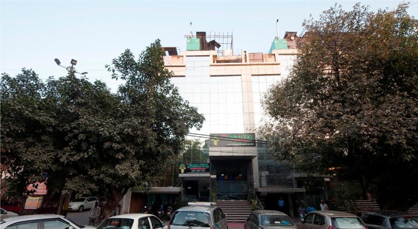 Hotel Amaltas International in Delhi