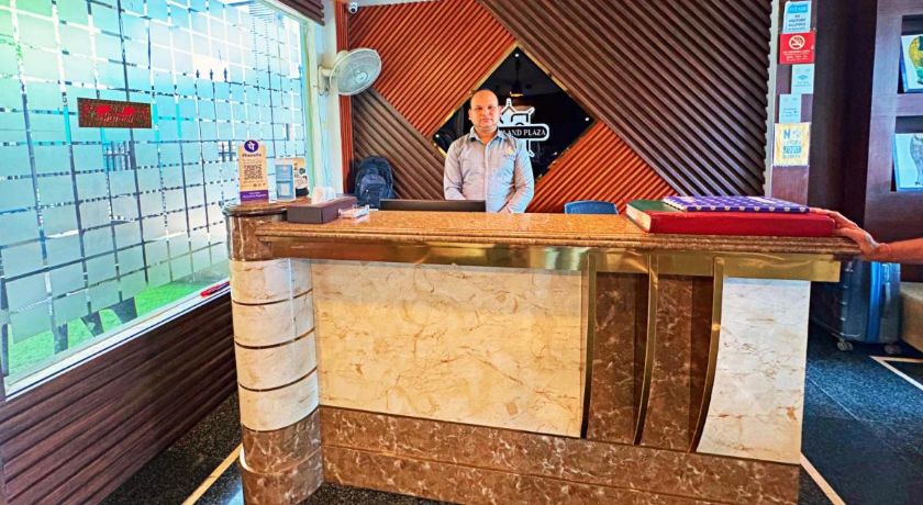 The Oakland Plaza by Orion Hotels in Delhi