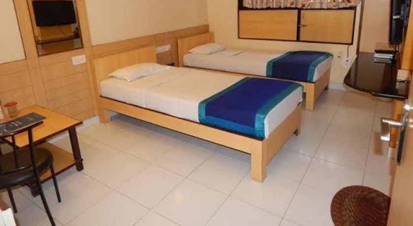 Hotel Suraj Classic in Pune