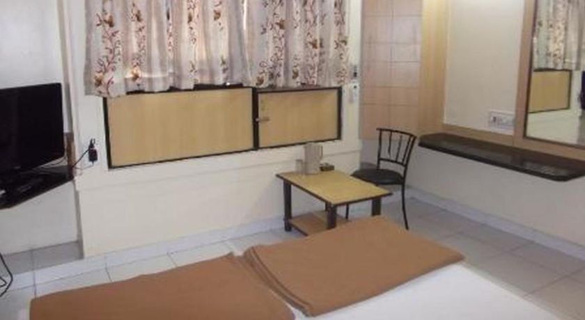 Hotel Suraj Classic in Pune