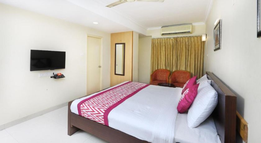 NAKSHA TREE HOTELS - MOGAPPAIR in Chennai