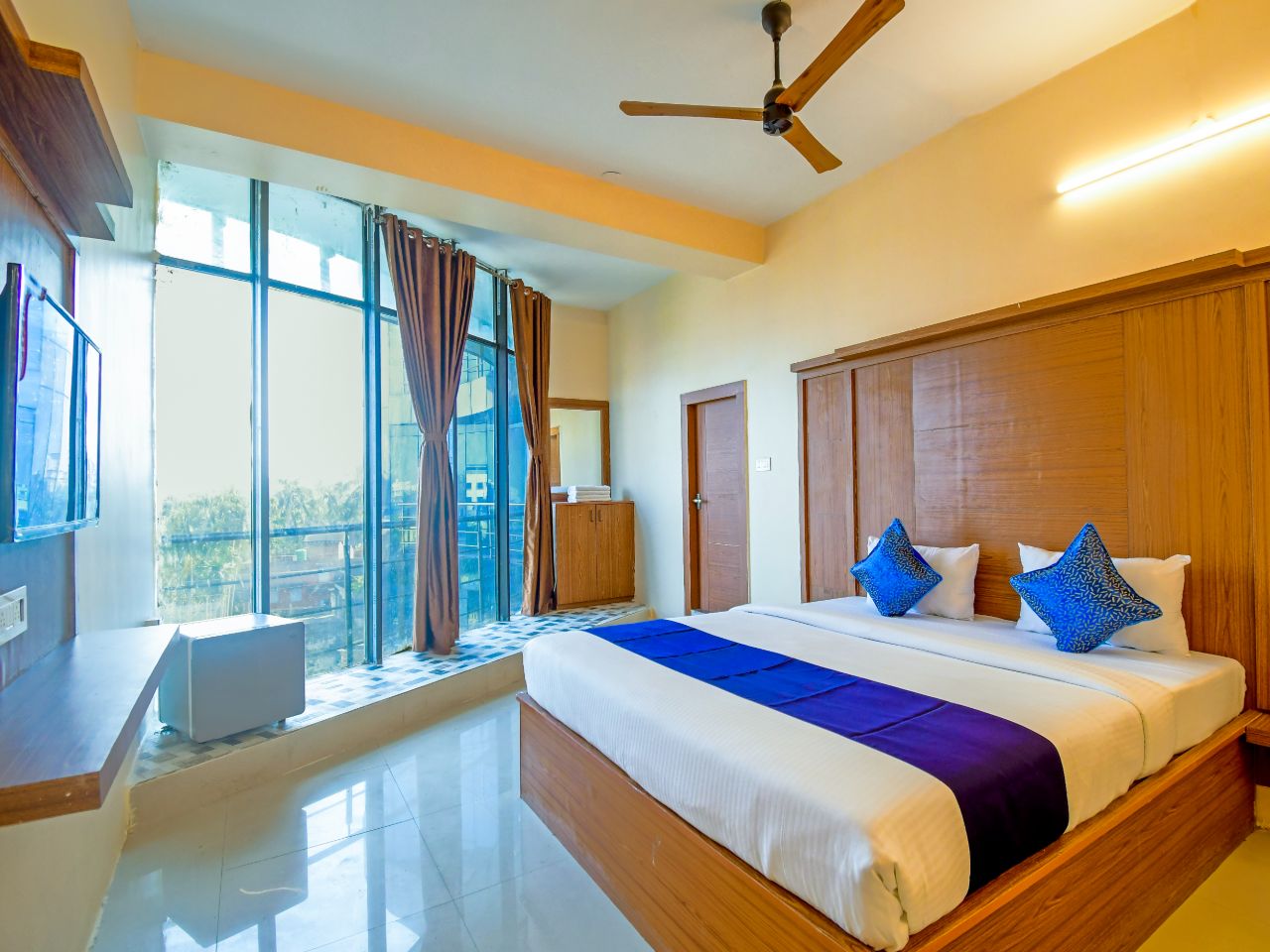 Aqua Villa in Kolkata