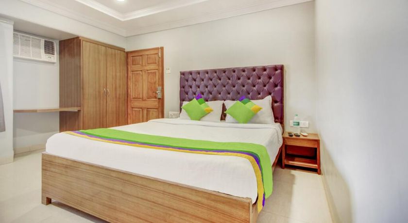 Hotel Cruz Royale International in Mumbai