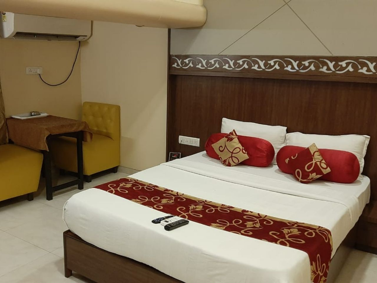 Hotel Redwings Castle in Panvel