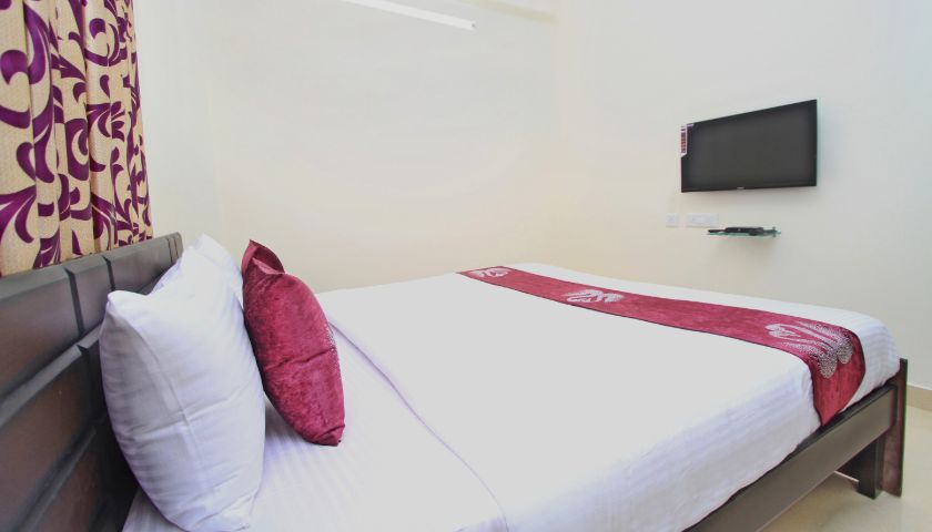 Pristine Inn Manyata in Bangalore