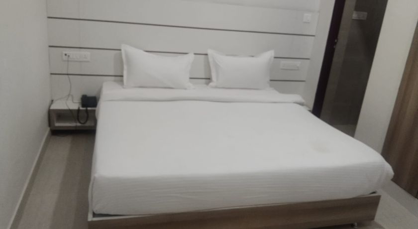 Hotel Crown Plaza Malviya Nagar in Jaipur